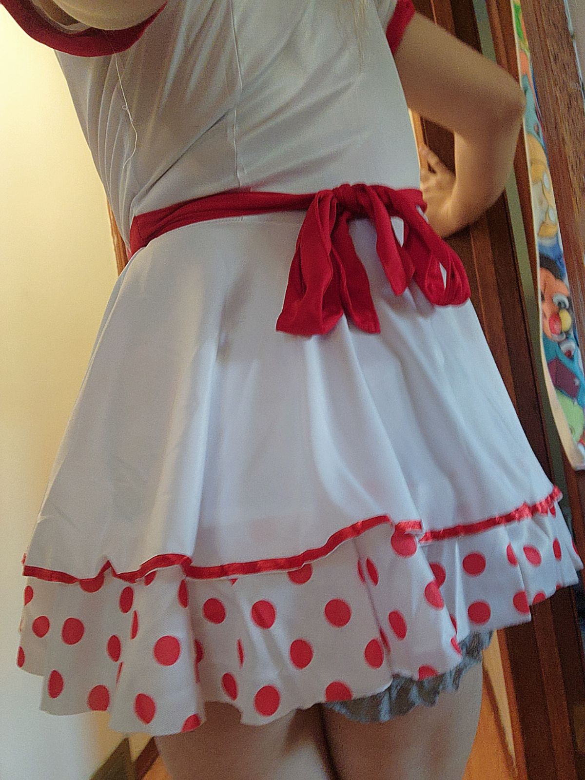 Diaper waitresses