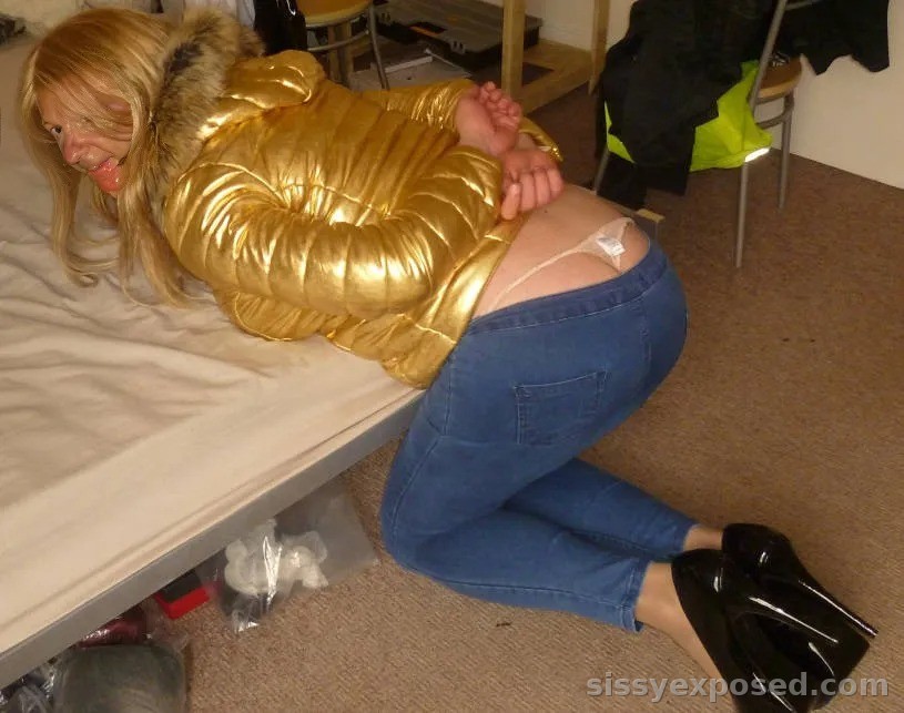 I'M SISSY SLUT STEVE KUHN AND I JUST LOVE BEING WITH MEN AND GIVING THEM THE BEST BLOW JOB AND ALLOWING THEM TO DEEPLY BREED MY PUSSY ASS.