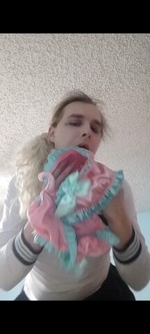 Cleaning panties