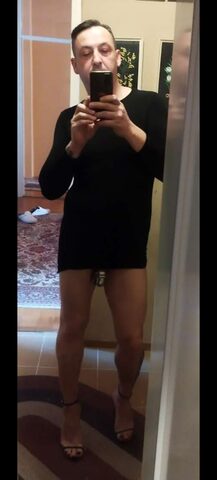 Sissy Mia exposed