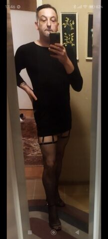 Sissy Mia exposed