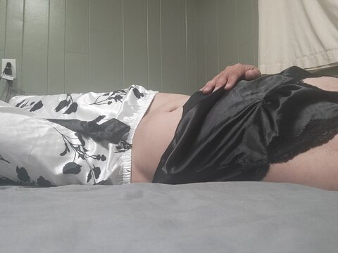 Too scared to find cock