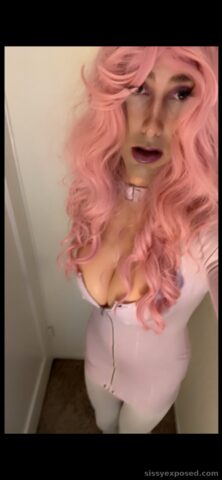 Tight N Pink💕😚💕