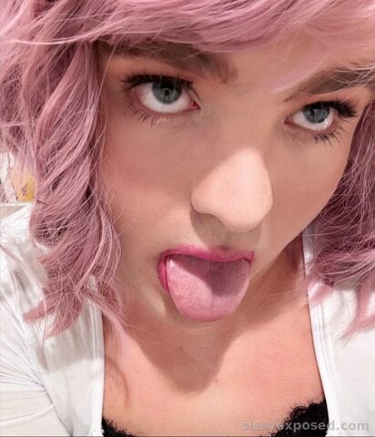 Sissy Lucy Exposed