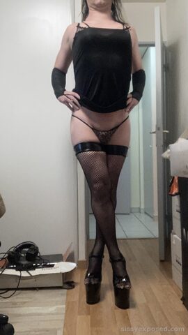 Natacha Pute De Lyon Sexy Pics.