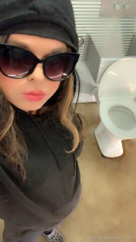Public toilet slut