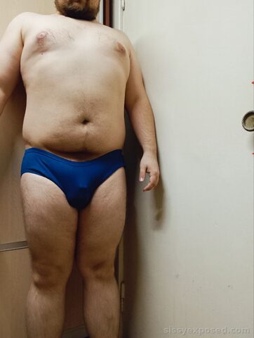 hi want be humiliated