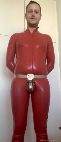 Benjamin fiegl want to Ride stenake cocks in Nürnberg please Force me In ill give you Infos!