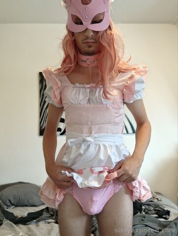 Sissy maid looking for a real man to use her holes